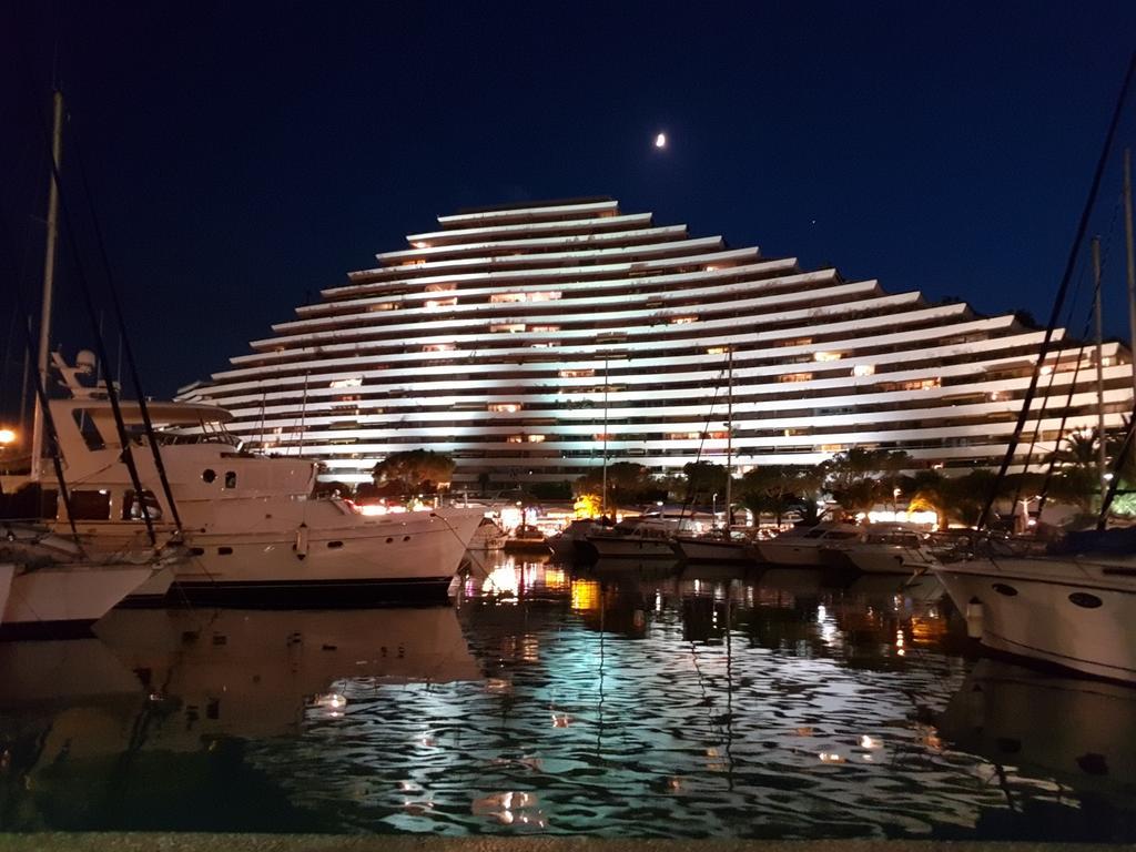 Apartments At Commodoro Villeneuve-Loubet Εξωτερικό φωτογραφία